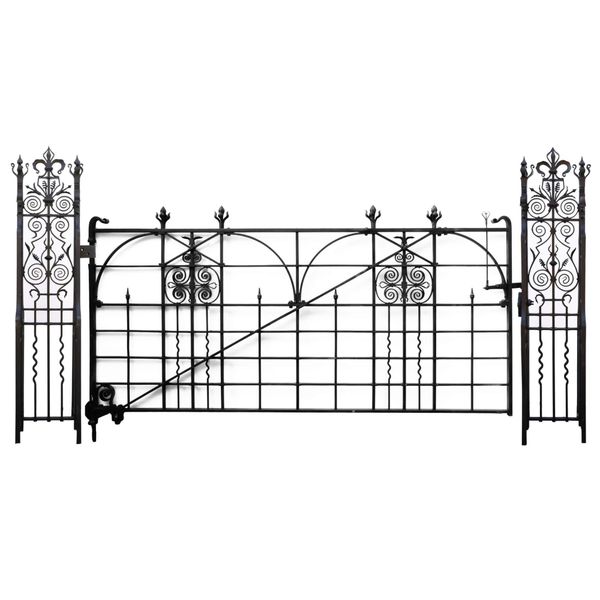 Restored Wrought Iron Driveway Gate & Posts 293.5 cm (9'6")