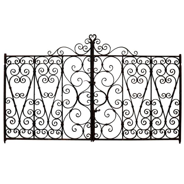 Set of Edwardian Wrought Iron Driveway Gates 232.5cm (7’6″)