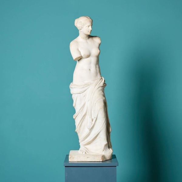 Antique Italian Carved Marble Sculpture of Venus de Milo Sculpture